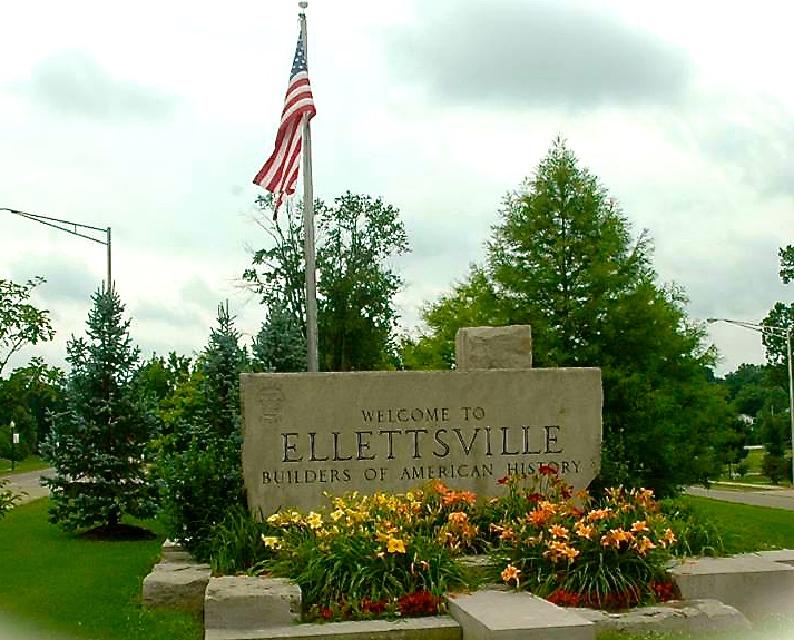 Chamber Board President Christa Curtis Talks to WFIU About Future of Ellettsville