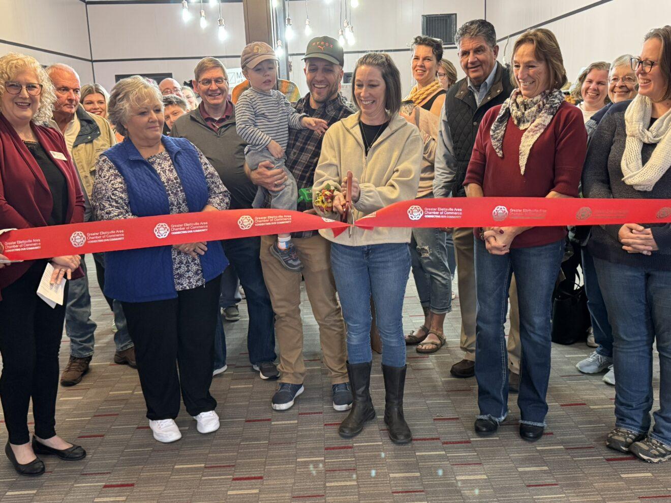 Knitting Romance Debuts in Ellettsville: A Destination for Makers and Readers